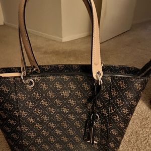 Guess shoulder bag